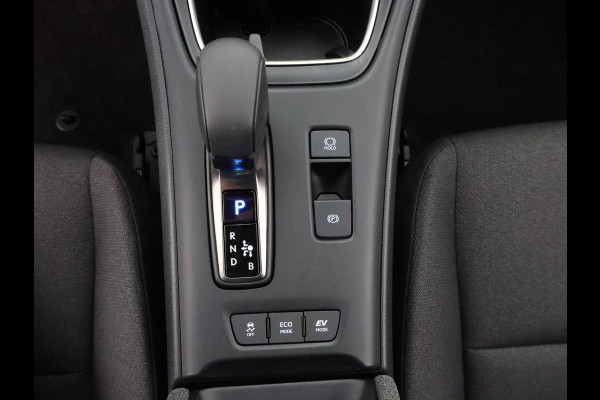 Lexus LBX Business Line Bi-Tone 2WD | Dodehoek detectie | Stuur- & Stoelverwarming | Navigatie | Parkeersensoren Lexus LBX Business Line Bi-Tone 2WD | Dodehoek detectie | Stuur- & Stoelverwarming | Navigatie | Parkeersensoren