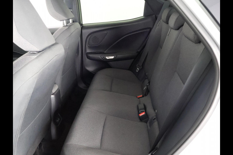 Lexus LBX Business Line Bi-Tone 2WD | Dodehoek detectie | Stuur- & Stoelverwarming | Navigatie | Parkeersensoren Lexus LBX Business Line Bi-Tone 2WD | Dodehoek detectie | Stuur- & Stoelverwarming | Navigatie | Parkeersensoren