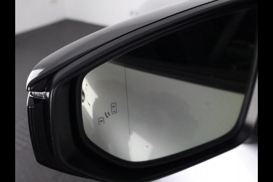 Lexus LBX Business Line Bi-Tone 2WD | Dodehoek detectie | Stuur- & Stoelverwarming | Navigatie | Parkeersensoren Lexus LBX Business Line Bi-Tone 2WD | Dodehoek detectie | Stuur- & Stoelverwarming | Navigatie | Parkeersensoren