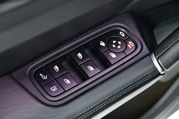 Porsche Cayenne Coupé 3.0 E-Hybrid *Glazendak*Elektischetrekhaak*Bose*