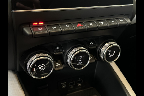 Renault Captur 1.6 E-Tech Plug-in Hybrid 160pk Edition One Groot 9,3 inch Navi, 18 inch, Bose, 360 camera, stoelverwarming, 100% dealer onderhouden!