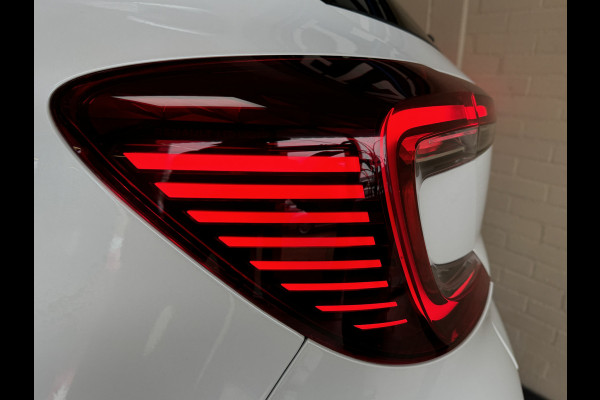 Renault Captur 1.6 E-Tech Plug-in Hybrid 160pk Edition One Groot 9,3 inch Navi, 18 inch, Bose, 360 camera, stoelverwarming, 100% dealer onderhouden!