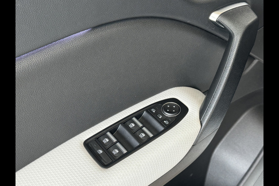 Renault Captur 1.6 E-Tech Plug-in Hybrid 160pk Edition One Groot 9,3 inch Navi, 18 inch, Bose, 360 camera, stoelverwarming, 100% dealer onderhouden!