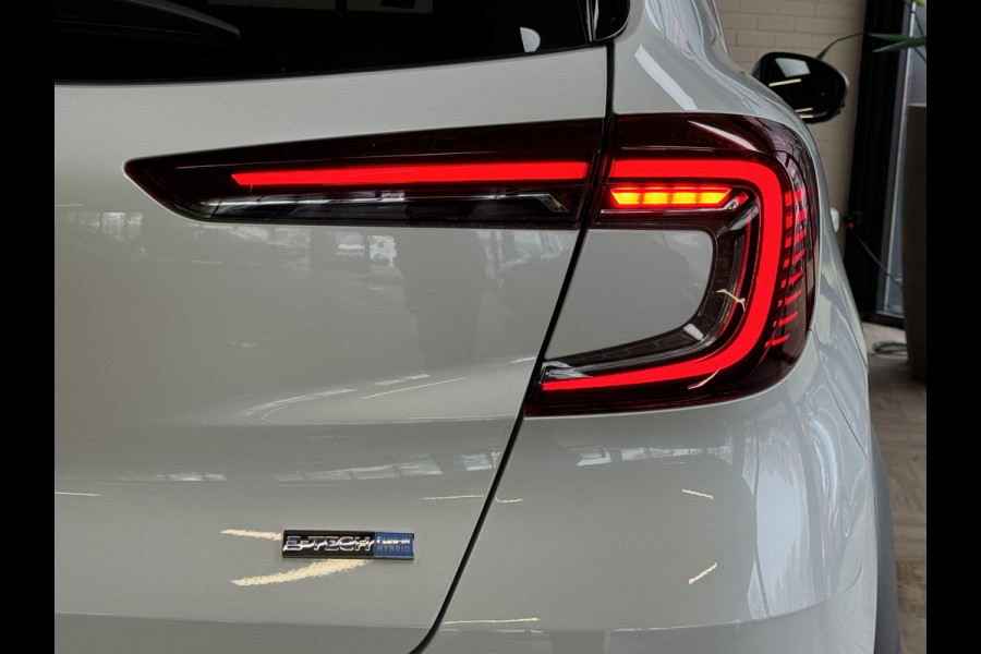 Renault Captur 1.6 E-Tech Plug-in Hybrid 160pk Edition One Groot 9,3 inch Navi, 18 inch, Bose, 360 camera, stoelverwarming, 100% dealer onderhouden!