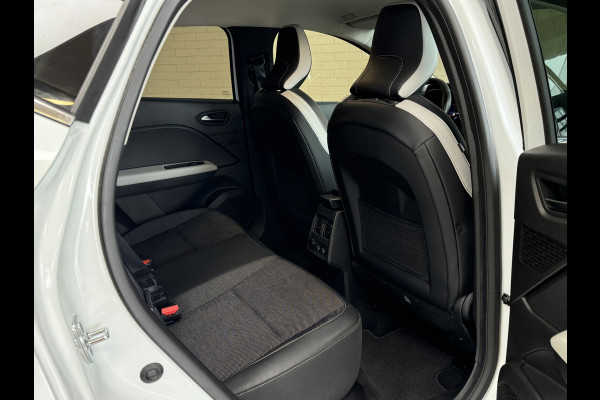 Renault Captur 1.6 E-Tech Plug-in Hybrid 160pk Edition One Groot 9,3 inch Navi, 18 inch, Bose, 360 camera, stoelverwarming, 100% dealer onderhouden!