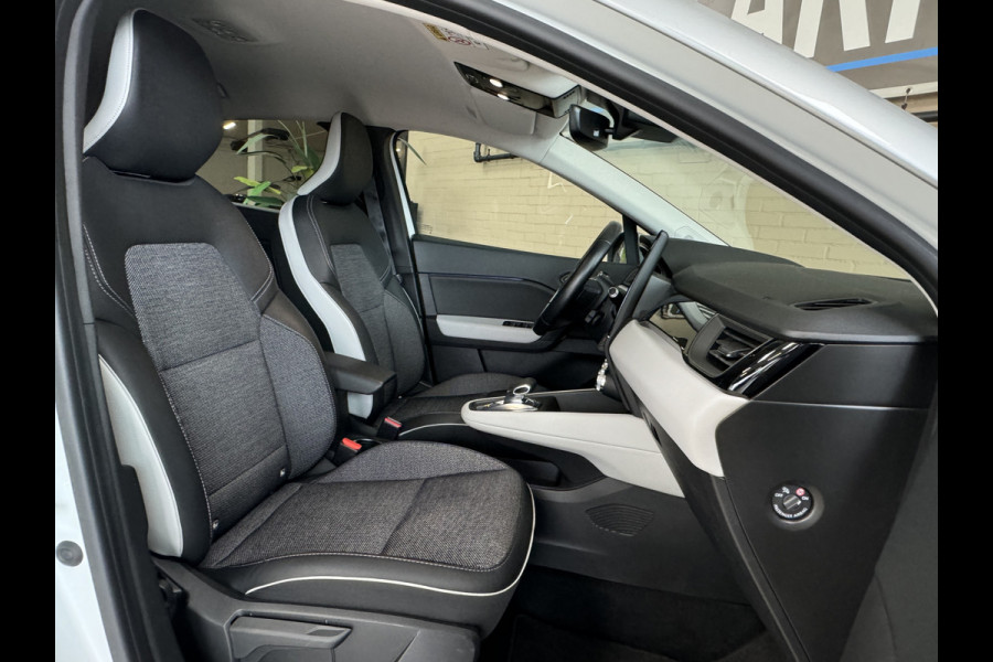 Renault Captur 1.6 E-Tech Plug-in Hybrid 160pk Edition One Groot 9,3 inch Navi, 18 inch, Bose, 360 camera, stoelverwarming, 100% dealer onderhouden!