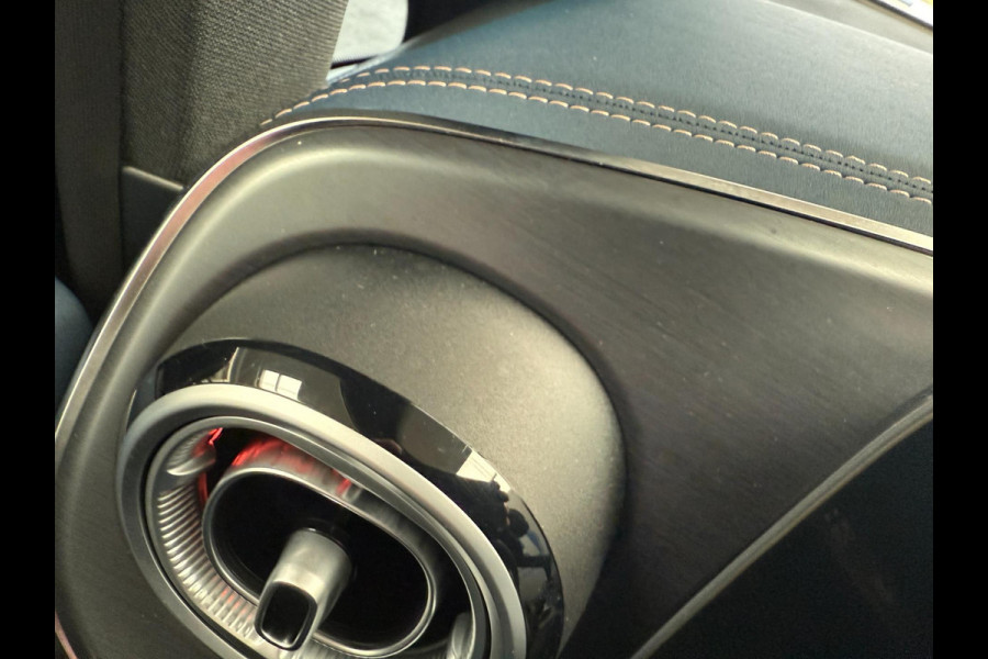 Mercedes-Benz Eqv 300 L2 - 8-pers AMG Facelift - Inter. & Exterieur pakket - 360 - Elec. deuren - Vol Opties - Incl. Garantie