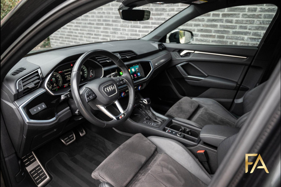Audi Q3 Sportback 45 TFSI e S Line MatrixLED|Fullblack|AdaptiveCruise|