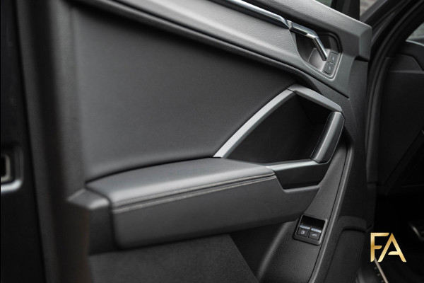 Audi Q3 Sportback 45 TFSI e S Line MatrixLED|Fullblack|AdaptiveCruise|