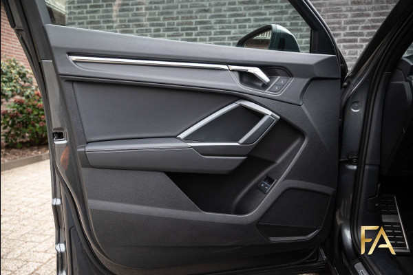 Audi Q3 Sportback 45 TFSI e S Line MatrixLED|Fullblack|AdaptiveCruise|