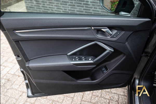 Audi Q3 Sportback 45 TFSI e S Line MatrixLED|Fullblack|AdaptiveCruise|