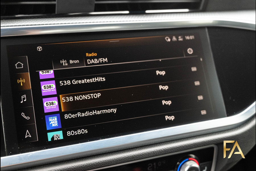 Audi Q3 Sportback 45 TFSI e S Line MatrixLED|Fullblack|AdaptiveCruise|
