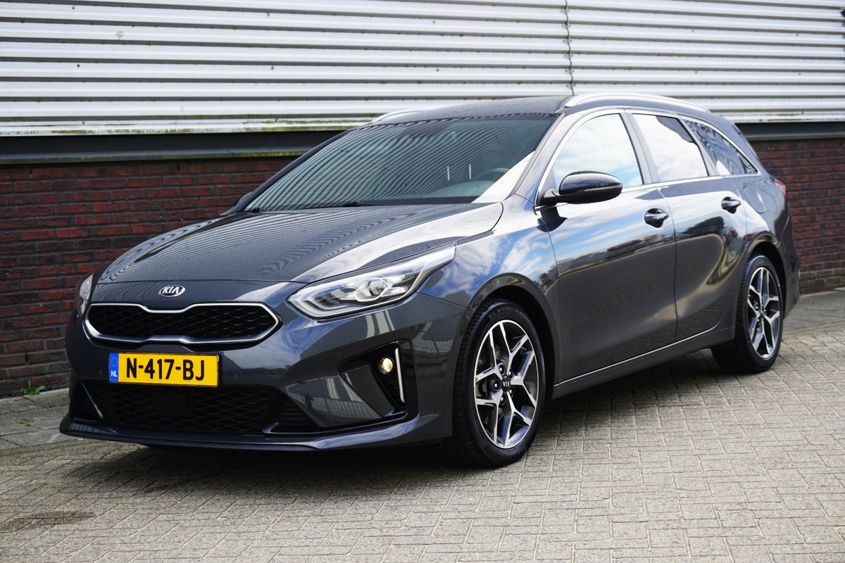 Kia Ceed Sportswagon 1.5 T-GDi MHEV GT-Line Edition|Trekhaak|1 Eigenaar |Geen import. Kia Ceed Sportswagon 1.5 T-GDi MHEV GT-Line Edition|Trekhaak|1 Eigenaar |Geen import.