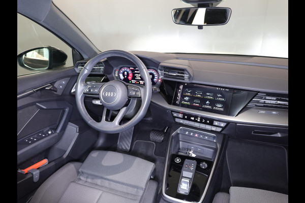 Audi A3 Sportback 30 TFSI Advanced edition 110pk | Parkeer assistent |17 inch | Climatronic | Virtual cockpit |