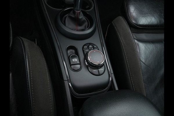 MINI Countryman 2.0 Cooper SD John Cooper Works Chili Aut. *PANO | HEAD-UP | ADAPTIVE-CRUISE | FULL-LED | LEATHER-ALCANTARA  | HARMAN/KARDON | KEYLESS | CAMERA | DAB+ | AMBIENT-LIGHT | NAVI-FULLMAP | TOWBAR | HEATED-SPORTSEATS | SHIFT-PADDLES |.