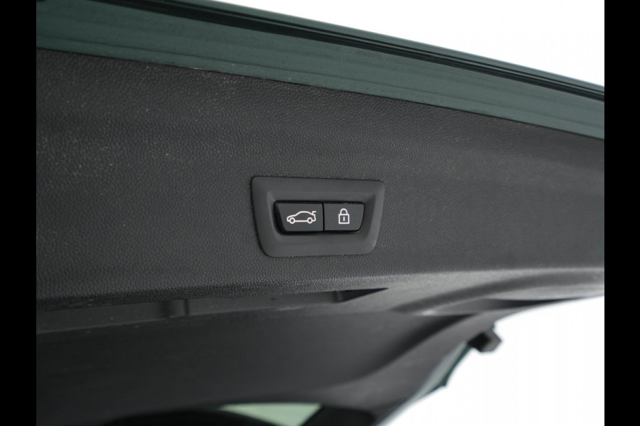 MINI Countryman 2.0 Cooper SD John Cooper Works Chili Aut. *PANO | HEAD-UP | ADAPTIVE-CRUISE | FULL-LED | LEATHER-ALCANTARA  | HARMAN/KARDON | KEYLESS | CAMERA | DAB+ | AMBIENT-LIGHT | NAVI-FULLMAP | TOWBAR | HEATED-SPORTSEATS | SHIFT-PADDLES |.