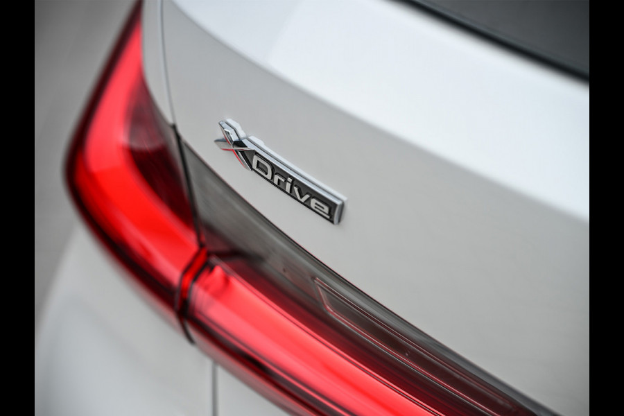 BMW 3 Serie Touring 330e xDrive M-SPORT | FACELIFT | ACCU 19,5 kWh | ACTIVE CRUISE | ELEKTR. TREKHAAK | HIFI AUDIO | SHADOW LINE | CAMERA | BMW 3 Serie Touring 330e xDrive M-SPORT | FACELIFT | ACCU 19,5 kWh | ACTIVE CRUISE | ELEKTR. TREKHAAK | HIFI AUDIO | SHADOW LINE | CAMERA |