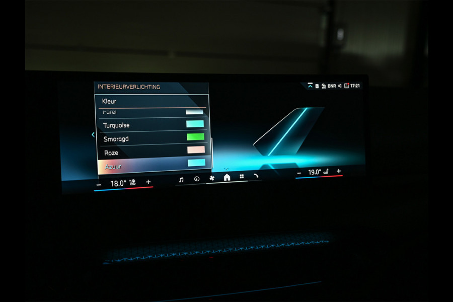 BMW 3 Serie Touring 330e xDrive M-SPORT | FACELIFT | ACCU 19,5 kWh | ACTIVE CRUISE | ELEKTR. TREKHAAK | HIFI AUDIO | SHADOW LINE | CAMERA | BMW 3 Serie Touring 330e xDrive M-SPORT | FACELIFT | ACCU 19,5 kWh | ACTIVE CRUISE | ELEKTR. TREKHAAK | HIFI AUDIO | SHADOW LINE | CAMERA |