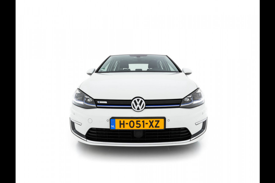 Volkswagen e-Golf (SOH-86%) Aut. *HEAT-PUMP | LUXURY-LEATHER | FULL-LED | NAVI-FULLMAP | CAMERA | HEATED-SPORTSEATS | ECC | CCS-FASTLOADER | PDC | CARPLAY | CRUISE | 16''ALU* Volkswagen e-Golf (SOH-86%) Aut. *HEAT-PUMP | LUXURY-LEATHER | FULL-LED | NAVI-FULLMAP | CAMERA | HEATED-SPORTSEATS | ECC | CCS-FASTLOADER | PDC | CARPLAY | CRUISE | 16''ALU*