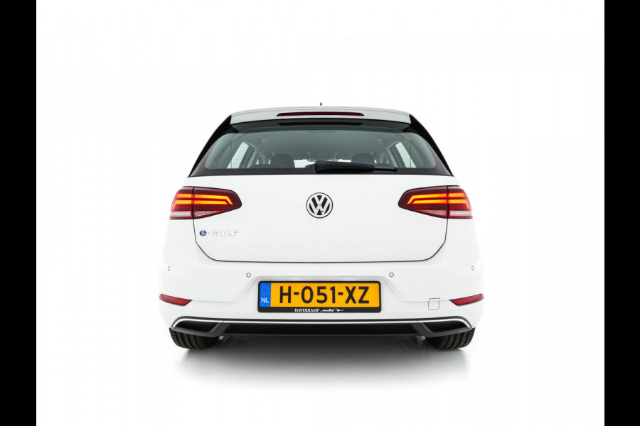 Volkswagen e-Golf (SOH-86%) Aut. *HEAT-PUMP | LUXURY-LEATHER | FULL-LED | NAVI-FULLMAP | CAMERA | HEATED-SPORTSEATS | ECC | CCS-FASTLOADER | PDC | CARPLAY | CRUISE | 16''ALU* Volkswagen e-Golf (SOH-86%) Aut. *HEAT-PUMP | LUXURY-LEATHER | FULL-LED | NAVI-FULLMAP | CAMERA | HEATED-SPORTSEATS | ECC | CCS-FASTLOADER | PDC | CARPLAY | CRUISE | 16''ALU*