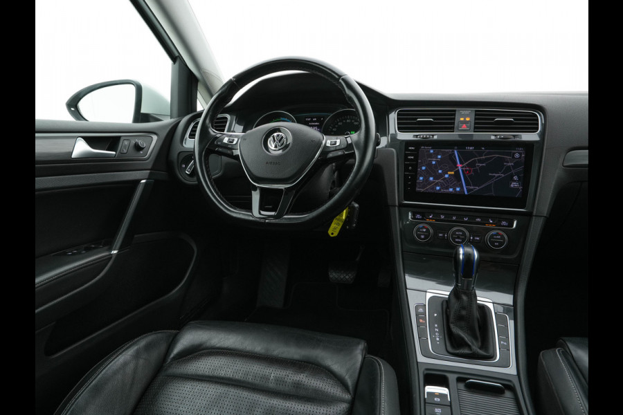 Volkswagen e-Golf (SOH-86%) Aut. *HEAT-PUMP | LUXURY-LEATHER | FULL-LED | NAVI-FULLMAP | CAMERA | HEATED-SPORTSEATS | ECC | CCS-FASTLOADER | PDC | CARPLAY | CRUISE | 16''ALU* Volkswagen e-Golf (SOH-86%) Aut. *HEAT-PUMP | LUXURY-LEATHER | FULL-LED | NAVI-FULLMAP | CAMERA | HEATED-SPORTSEATS | ECC | CCS-FASTLOADER | PDC | CARPLAY | CRUISE | 16''ALU*