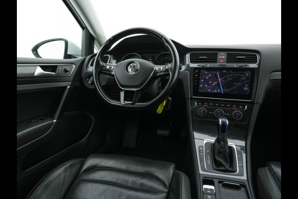 Volkswagen e-Golf (SOH-86%) Aut. *HEAT-PUMP | LUXURY-LEATHER | FULL-LED | NAVI-FULLMAP | CAMERA | HEATED-SPORTSEATS | ECC | CCS-FASTLOADER | PDC | CARPLAY | CRUISE | 16''ALU* Volkswagen e-Golf (SOH-86%) Aut. *HEAT-PUMP | LUXURY-LEATHER | FULL-LED | NAVI-FULLMAP | CAMERA | HEATED-SPORTSEATS | ECC | CCS-FASTLOADER | PDC | CARPLAY | CRUISE | 16''ALU*