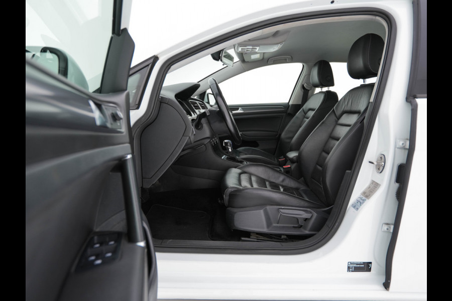 Volkswagen e-Golf (SOH-86%) Aut. *HEAT-PUMP | LUXURY-LEATHER | FULL-LED | NAVI-FULLMAP | CAMERA | HEATED-SPORTSEATS | ECC | CCS-FASTLOADER | PDC | CARPLAY | CRUISE | 16''ALU* Volkswagen e-Golf (SOH-86%) Aut. *HEAT-PUMP | LUXURY-LEATHER | FULL-LED | NAVI-FULLMAP | CAMERA | HEATED-SPORTSEATS | ECC | CCS-FASTLOADER | PDC | CARPLAY | CRUISE | 16''ALU*