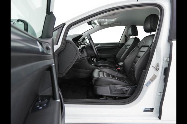 Volkswagen e-Golf (SOH-86%) Aut. *HEAT-PUMP | LUXURY-LEATHER | FULL-LED | NAVI-FULLMAP | CAMERA | HEATED-SPORTSEATS | ECC | CCS-FASTLOADER | PDC | CARPLAY | CRUISE | 16''ALU* Volkswagen e-Golf (SOH-86%) Aut. *HEAT-PUMP | LUXURY-LEATHER | FULL-LED | NAVI-FULLMAP | CAMERA | HEATED-SPORTSEATS | ECC | CCS-FASTLOADER | PDC | CARPLAY | CRUISE | 16''ALU*