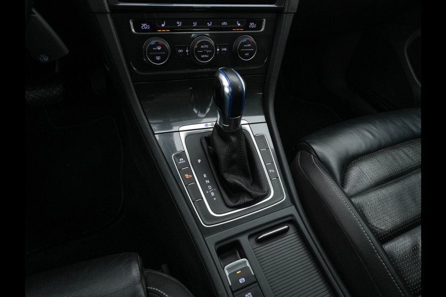 Volkswagen e-Golf (SOH-86%) Aut. *HEAT-PUMP | LUXURY-LEATHER | FULL-LED | NAVI-FULLMAP | CAMERA | HEATED-SPORTSEATS | ECC | CCS-FASTLOADER | PDC | CARPLAY | CRUISE | 16''ALU* Volkswagen e-Golf (SOH-86%) Aut. *HEAT-PUMP | LUXURY-LEATHER | FULL-LED | NAVI-FULLMAP | CAMERA | HEATED-SPORTSEATS | ECC | CCS-FASTLOADER | PDC | CARPLAY | CRUISE | 16''ALU*