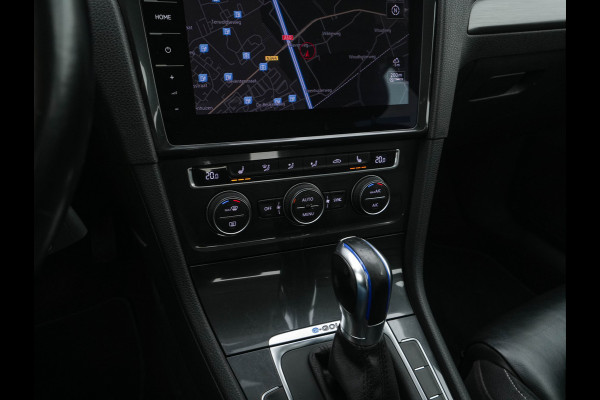 Volkswagen e-Golf (SOH-86%) Aut. *HEAT-PUMP | LUXURY-LEATHER | FULL-LED | NAVI-FULLMAP | CAMERA | HEATED-SPORTSEATS | ECC | CCS-FASTLOADER | PDC | CARPLAY | CRUISE | 16''ALU* Volkswagen e-Golf (SOH-86%) Aut. *HEAT-PUMP | LUXURY-LEATHER | FULL-LED | NAVI-FULLMAP | CAMERA | HEATED-SPORTSEATS | ECC | CCS-FASTLOADER | PDC | CARPLAY | CRUISE | 16''ALU*