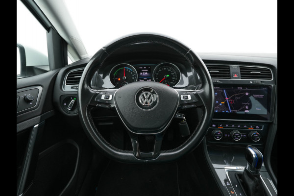 Volkswagen e-Golf (SOH-86%) Aut. *HEAT-PUMP | LUXURY-LEATHER | FULL-LED | NAVI-FULLMAP | CAMERA | HEATED-SPORTSEATS | ECC | CCS-FASTLOADER | PDC | CARPLAY | CRUISE | 16''ALU* Volkswagen e-Golf (SOH-86%) Aut. *HEAT-PUMP | LUXURY-LEATHER | FULL-LED | NAVI-FULLMAP | CAMERA | HEATED-SPORTSEATS | ECC | CCS-FASTLOADER | PDC | CARPLAY | CRUISE | 16''ALU*