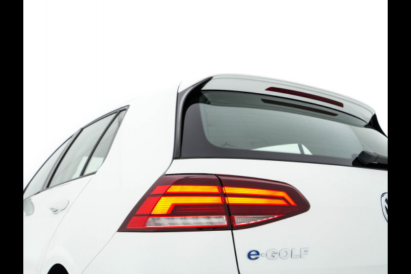 Volkswagen e-Golf (SOH-86%) Aut. *HEAT-PUMP | LUXURY-LEATHER | FULL-LED | NAVI-FULLMAP | CAMERA | HEATED-SPORTSEATS | ECC | CCS-FASTLOADER | PDC | CARPLAY | CRUISE | 16''ALU* Volkswagen e-Golf (SOH-86%) Aut. *HEAT-PUMP | LUXURY-LEATHER | FULL-LED | NAVI-FULLMAP | CAMERA | HEATED-SPORTSEATS | ECC | CCS-FASTLOADER | PDC | CARPLAY | CRUISE | 16''ALU*