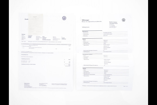 Volkswagen e-Golf (SOH-86%) Aut. *HEAT-PUMP | LUXURY-LEATHER | FULL-LED | NAVI-FULLMAP | CAMERA | HEATED-SPORTSEATS | ECC | CCS-FASTLOADER | PDC | CARPLAY | CRUISE | 16''ALU* Volkswagen e-Golf (SOH-86%) Aut. *HEAT-PUMP | LUXURY-LEATHER | FULL-LED | NAVI-FULLMAP | CAMERA | HEATED-SPORTSEATS | ECC | CCS-FASTLOADER | PDC | CARPLAY | CRUISE | 16''ALU*