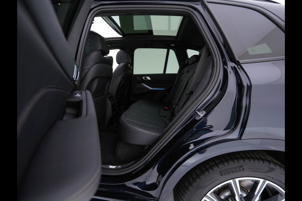 BMW X5 xDrive45e M-Sport High Executive Plug-in (INCL-BTW) *PANO | HEAD-UP | LASER-LIGHT | ADAPTIVE-CRUISE | LUXURY-LEATHER | HARMAN/KARDON | HEATED-SPORTSEATS | DIGI-COCKPIT | KEYLESS | DAB+ | MEMORY-PACK | CAMERA | NAVI-FULLMAP | 20''ALU