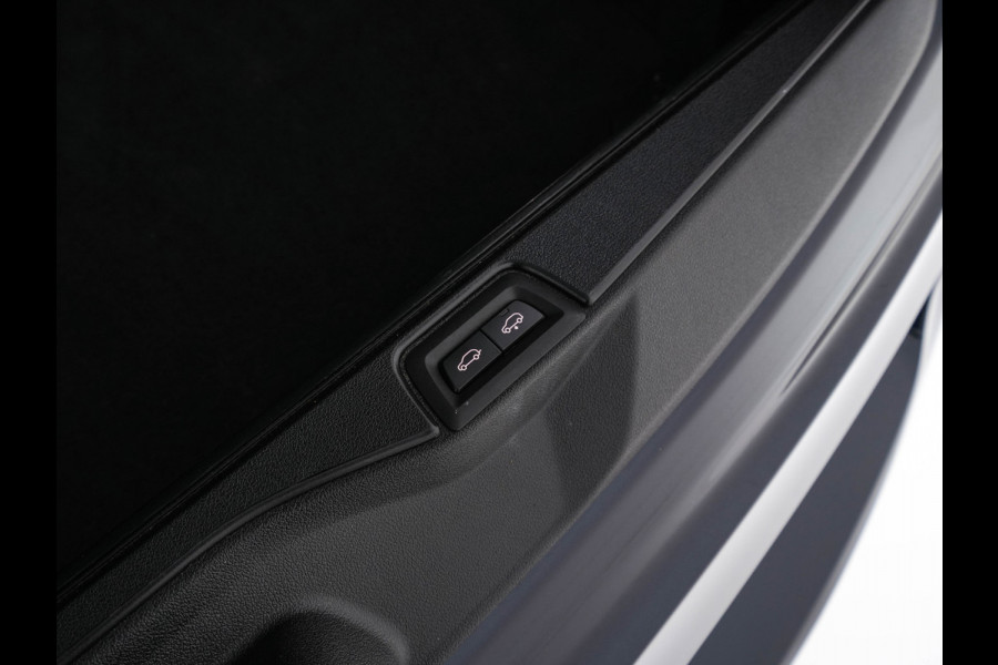 BMW X5 xDrive45e M-Sport High Executive Plug-in (INCL-BTW) *PANO | HEAD-UP | LASER-LIGHT | ADAPTIVE-CRUISE | LUXURY-LEATHER | HARMAN/KARDON | HEATED-SPORTSEATS | DIGI-COCKPIT | KEYLESS | DAB+ | MEMORY-PACK | CAMERA | NAVI-FULLMAP | 20''ALU