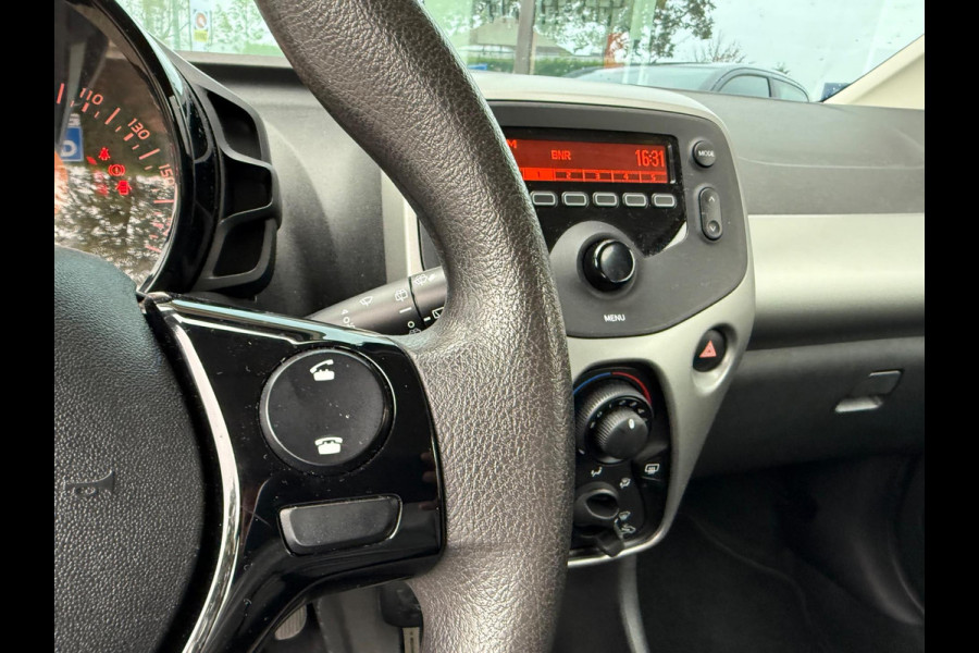Peugeot 108 1.0 e-VTi Active Pack Premium - Airco - Media - Org.NL
