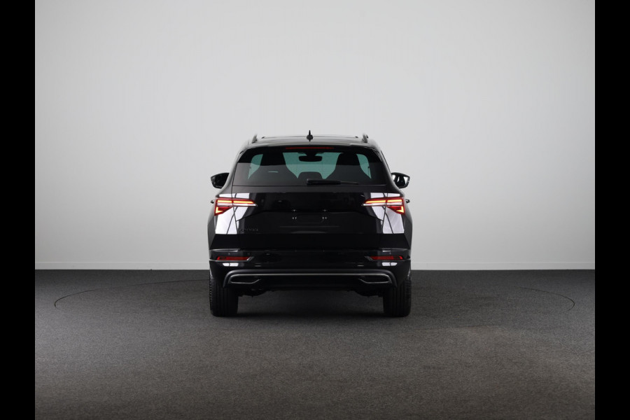 Škoda Karoq Sportline Business 1.5 TSI 150 pk 7 versn. DSG | Panoramadak | Travel Assist plus | Trekhaak wegklapbaar | Elektrische achterklep