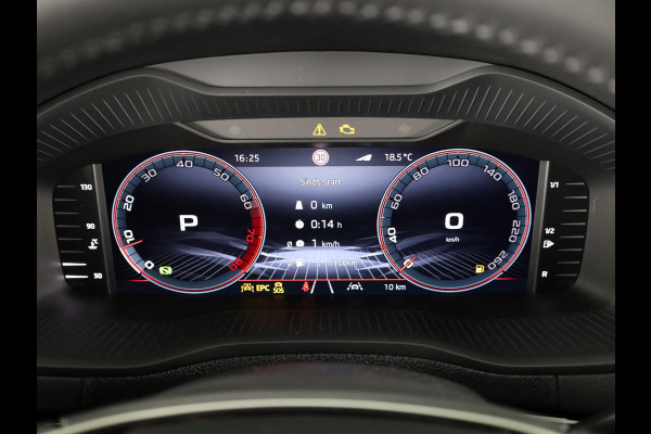 Škoda Karoq Sportline Business 1.5 TSI 150 pk 7 versn. DSG | Panoramadak | Travel Assist plus | Trekhaak wegklapbaar | Elektrische achterklep