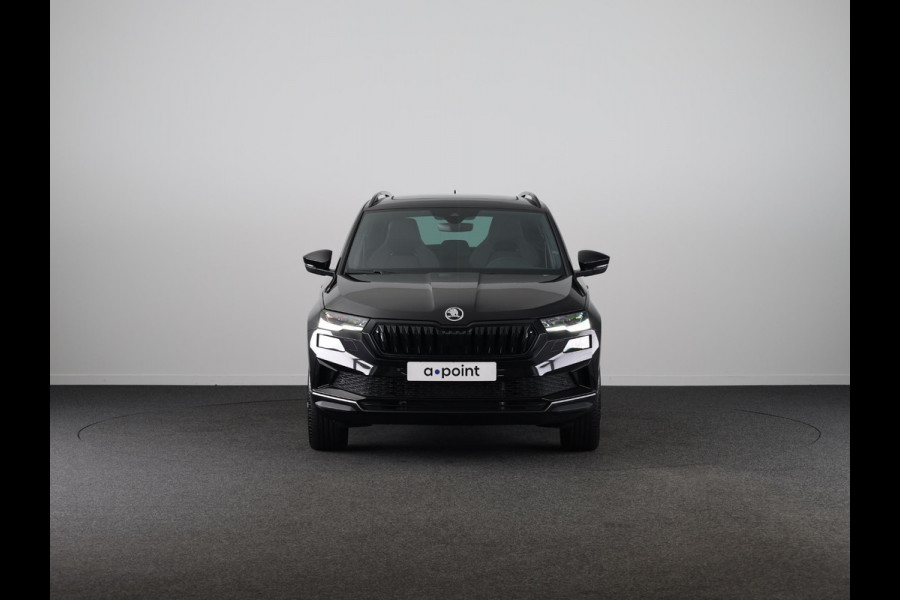 Škoda Karoq Sportline Business 1.5 TSI 150 pk 7 versn. DSG | Panoramadak | Travel Assist plus | Trekhaak wegklapbaar | Elektrische achterklep