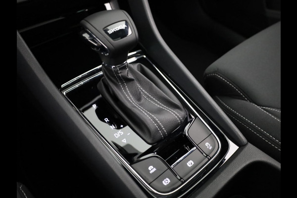 Škoda Karoq Sportline Business 1.5 TSI 150 pk 7 versn. DSG | Panoramadak | Travel Assist plus | Trekhaak wegklapbaar | Elektrische achterklep