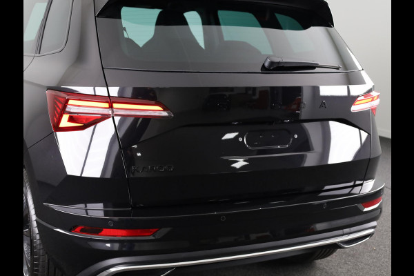 Škoda Karoq Sportline Business 1.5 TSI 150 pk 7 versn. DSG | Panoramadak | Travel Assist plus | Trekhaak wegklapbaar | Elektrische achterklep
