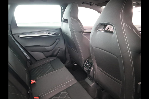 Škoda Karoq Sportline Business 1.5 TSI 150 pk 7 versn. DSG | Panoramadak | Travel Assist plus | Trekhaak wegklapbaar | Elektrische achterklep