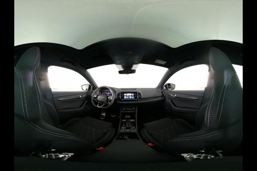 Škoda Karoq Sportline Business 1.5 TSI 150 pk 7 versn. DSG | Panoramadak | Travel Assist plus | Trekhaak wegklapbaar | Elektrische achterklep