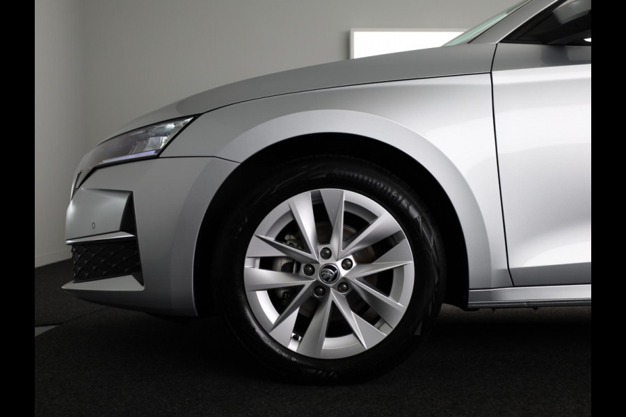 Škoda Octavia Combi 1.5 TSI MHEV Business Edition 115PK DSG | Verlengde garantie | Stoelverwarming | Achteruitrijcamera | Elektrische kofferklep |