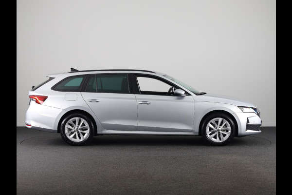 Škoda Octavia Combi 1.5 TSI MHEV Business Edition 115PK DSG | Verlengde garantie | Stoelverwarming | Achteruitrijcamera | Elektrische kofferklep |