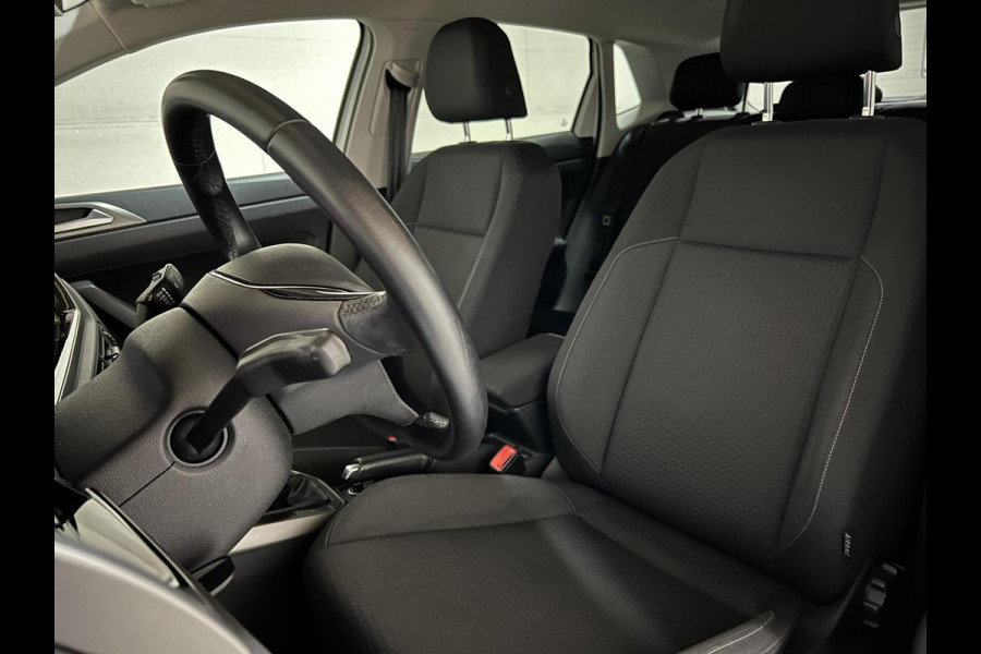 Volkswagen Polo 1.0 TSI 17'' R-line Carplay Navi ACC NAP