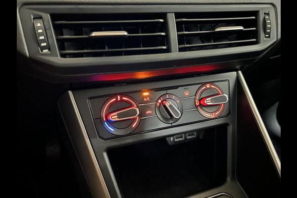 Volkswagen Polo 1.0 TSI 17'' R-line Carplay Navi ACC NAP
