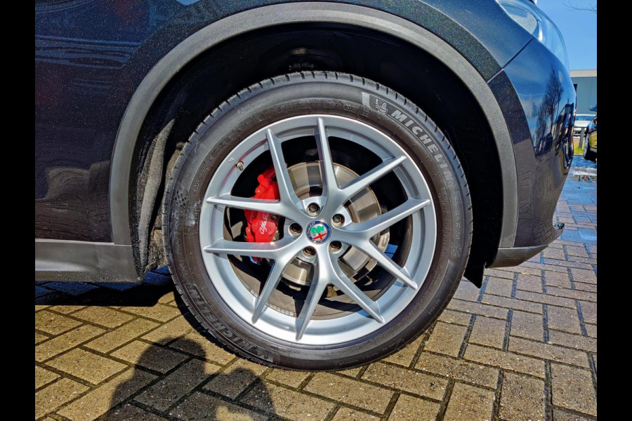 Alfa Romeo Stelvio 2.0 T AWD First Edition Tuned by Squadra Alfa Romeo Stelvio 2.0 T AWD First Edition Tuned by Squadra