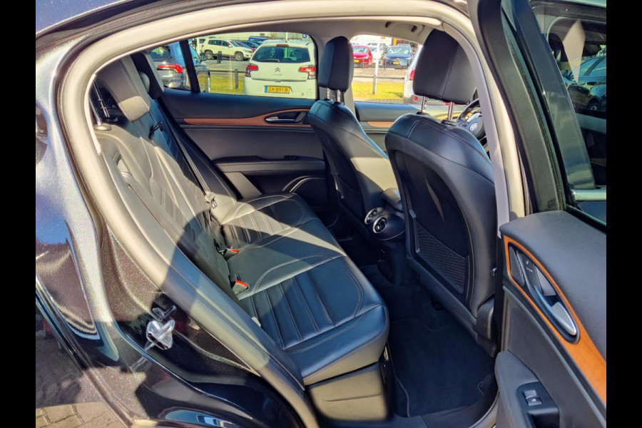 Alfa Romeo Stelvio 2.0 T AWD First Edition Tuned by Squadra Alfa Romeo Stelvio 2.0 T AWD First Edition Tuned by Squadra