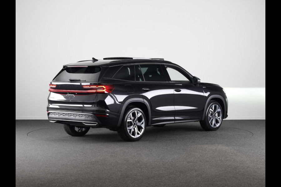 Škoda Kodiaq Sportline Business PHEV 1.5 TSI 204 pk 6 versn. DSG | Comfort Pakket | Panoramadak | Dynamic Chassis Control | Verwarmbare voorruit | Winter pakket